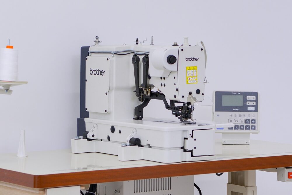 工業用ボタンホールミシン シャツ穴用 Revo Labo Base レボラボベース