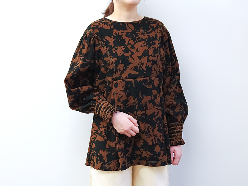 ボリュームスリーブカットソー